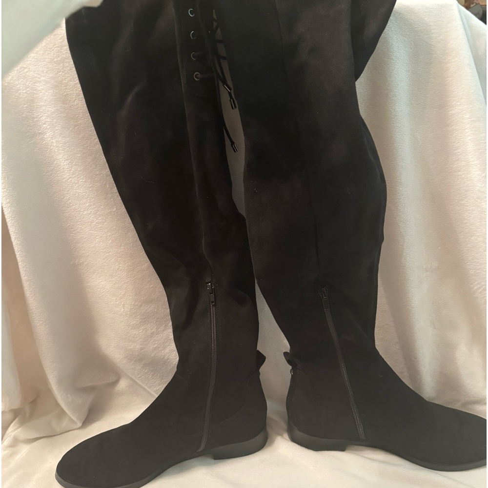 Adorable Over the Knee Kenneth Cole Black Stretchy Boots Size US 8M